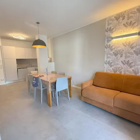 Apartment Elegant And Luminous With Terrace