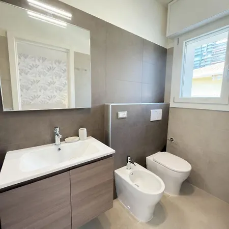 Elegant And Luminous With Terrace Apartment Bibione
