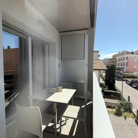 Elegant And Luminous With Terrace Διαμέρισμα Μπιμπιόνε